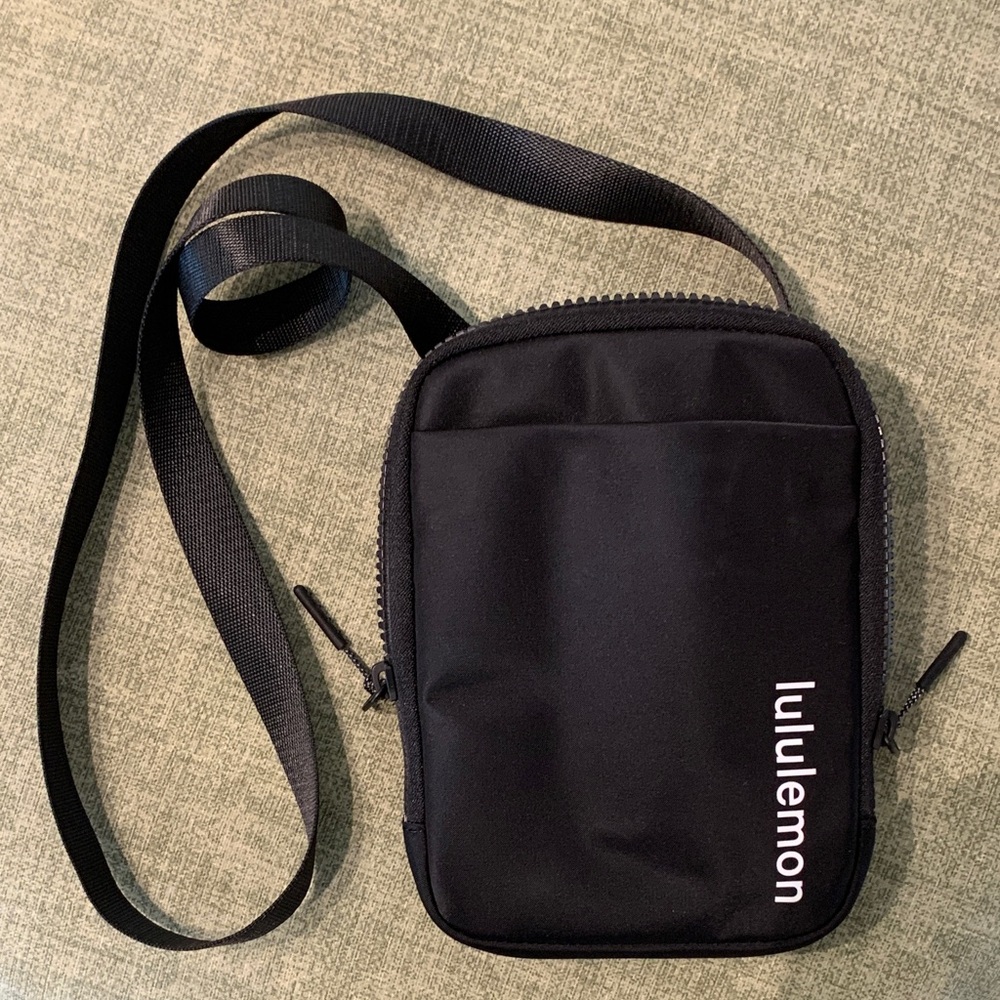 lululemon Black Belt Bag